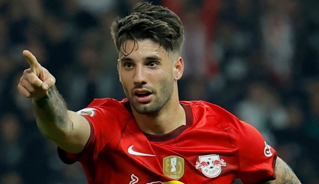 Liverpool set to sign RB Leipzig midfielder Dominik Szoboszlai