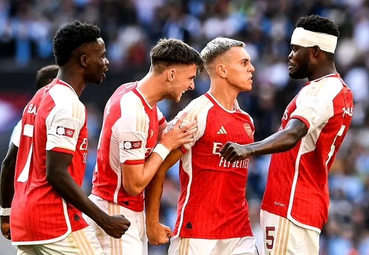 Lucky Arsenal defeat Man City to win English Community Shield