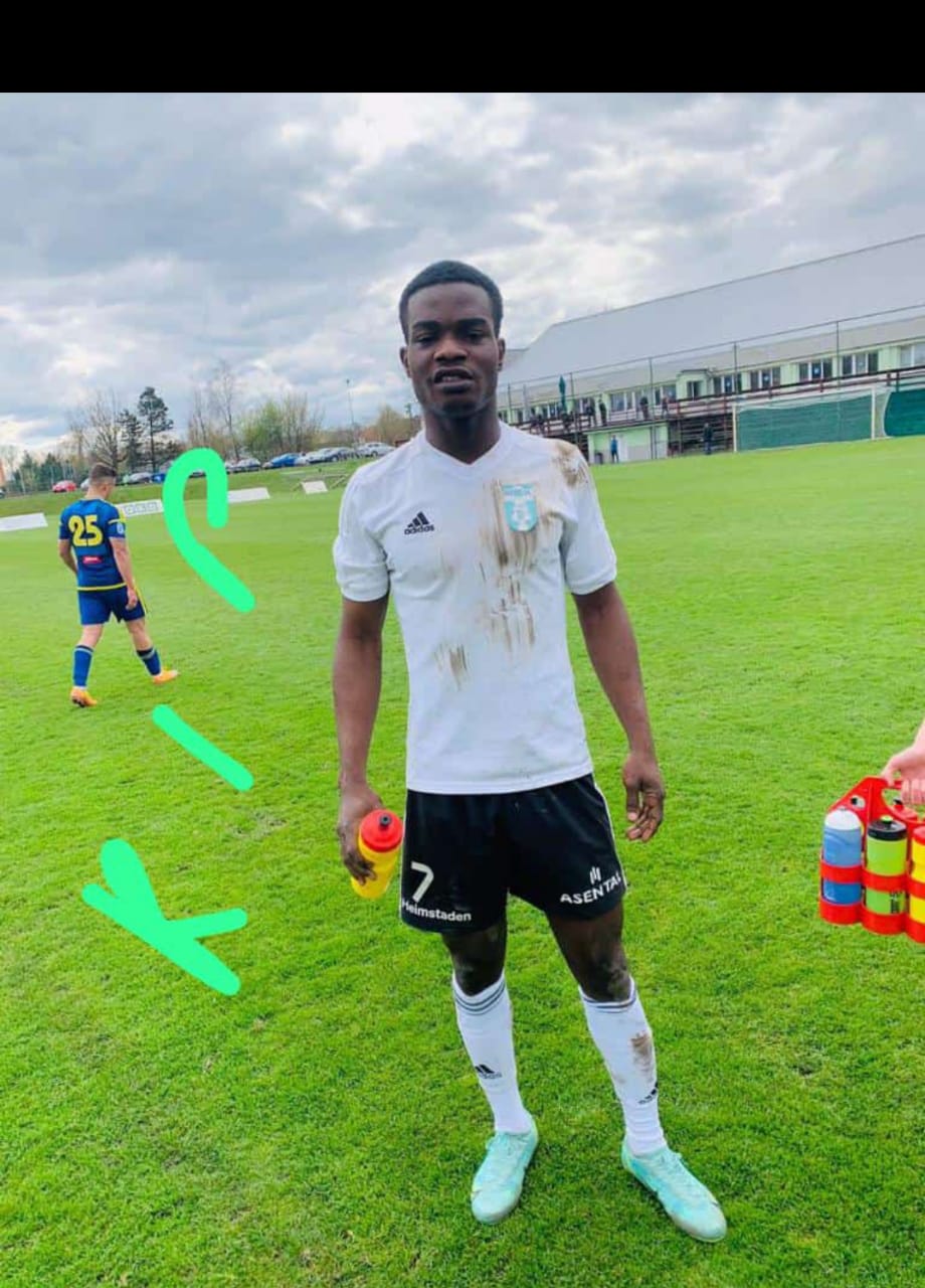 Nigeria Promising Young Forward Slumps After Training As Football World Mourns His Demise