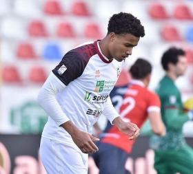 Italy hold advantage over Nigeria in race for Reggiana’s dual national centre-back Alessandro Marcandalli