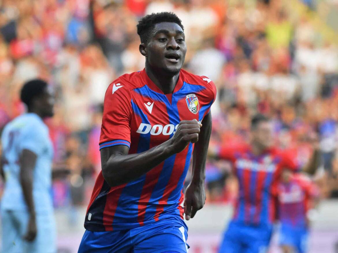 In-form Nigerian striker a January transfer target for Wolves