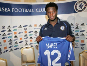 ‘Sir Alex knew that he was not normal’ – Mourinho details why he converted Mikel to a DM at Chelsea 