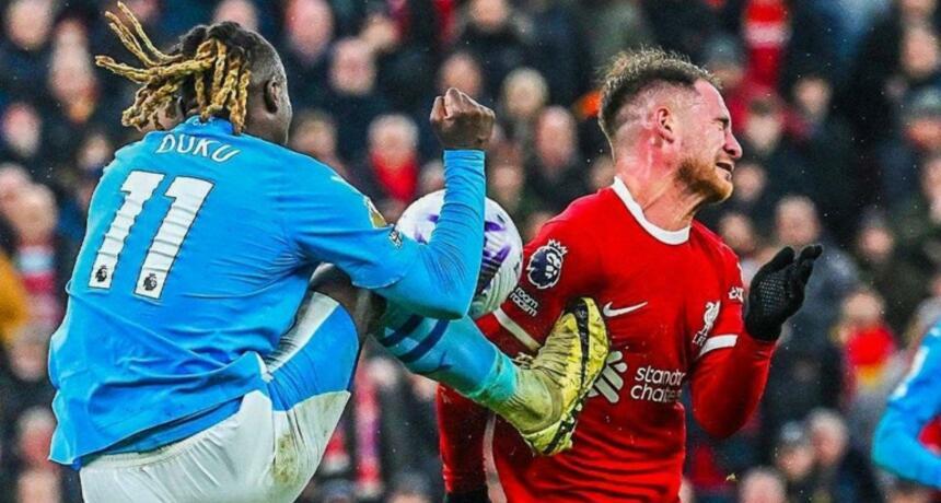 Howard Webb backs VAR over Liverpool-Man City penalty controversy